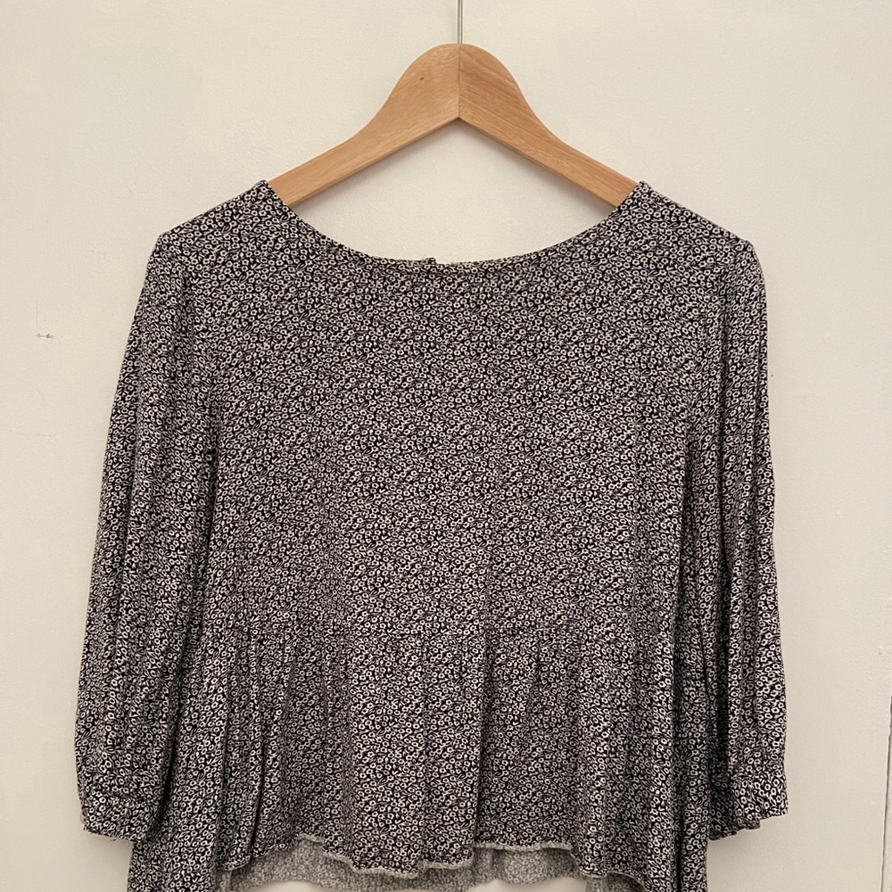 Urban Outfitters Grey and Black Peplum Top - Sz Medium